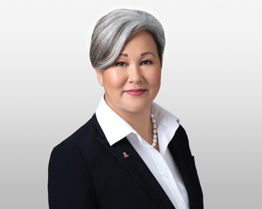 Suzanne (Suzy) Puanani Vares-Lum Headshot